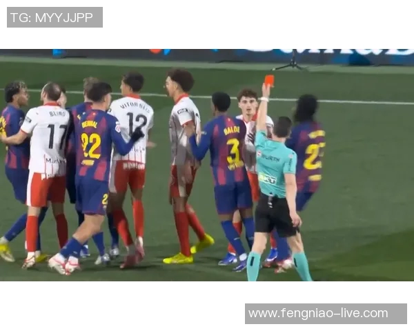 波尔图意外小胜巴萨红牌事件引发全场热议